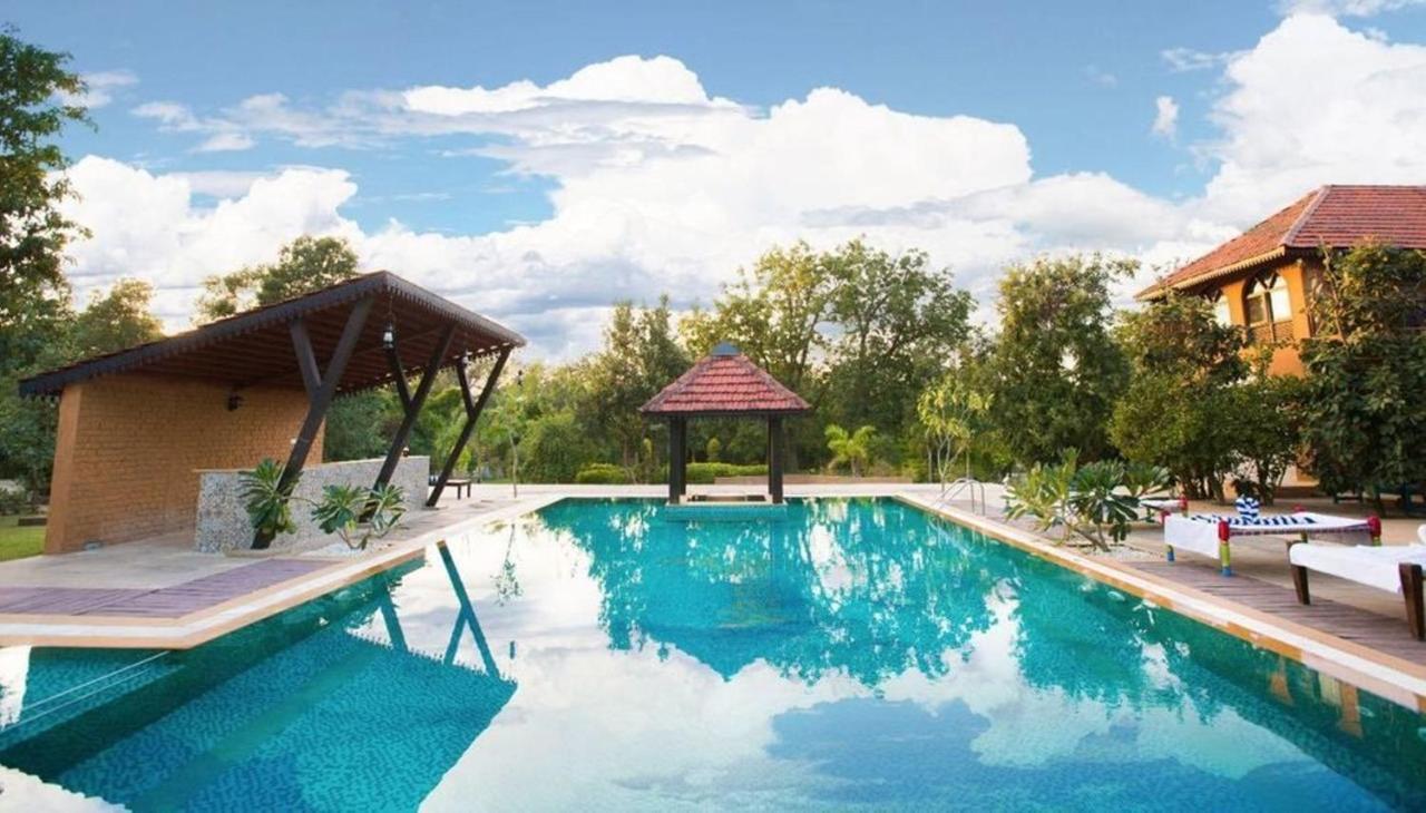 Vannraj Resort And Spa Khawāsa Exteriér fotografie